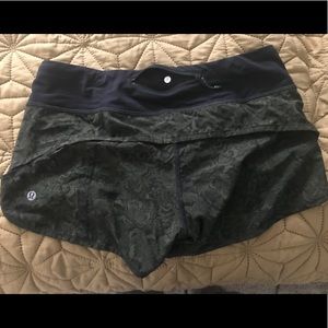 lululemon Run Times Green Pattern *size 4